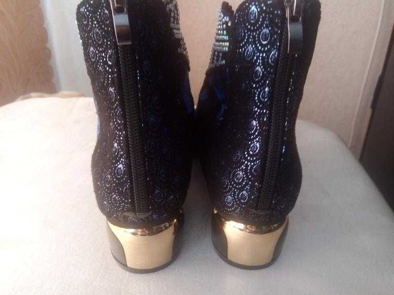 Черевички ексклюзивні стильні жіночі.