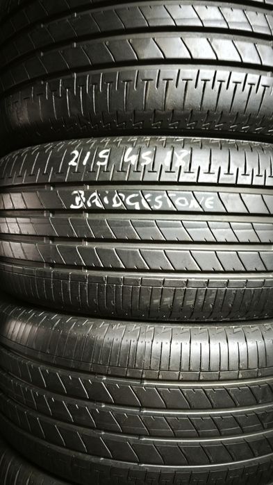 Pneus  215/45/18