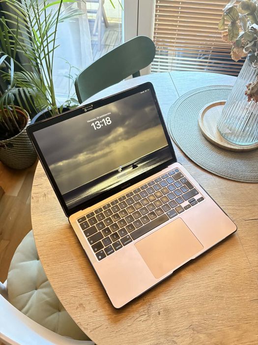 MacBook Air 13” M1 8/12 GB/ Rose Gold