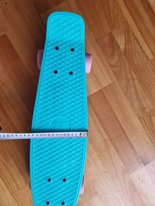 Deskorolka jak nowa 56cm