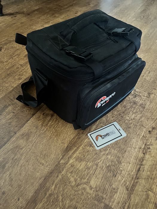 Сумка для  фотоапарата   Lowepro