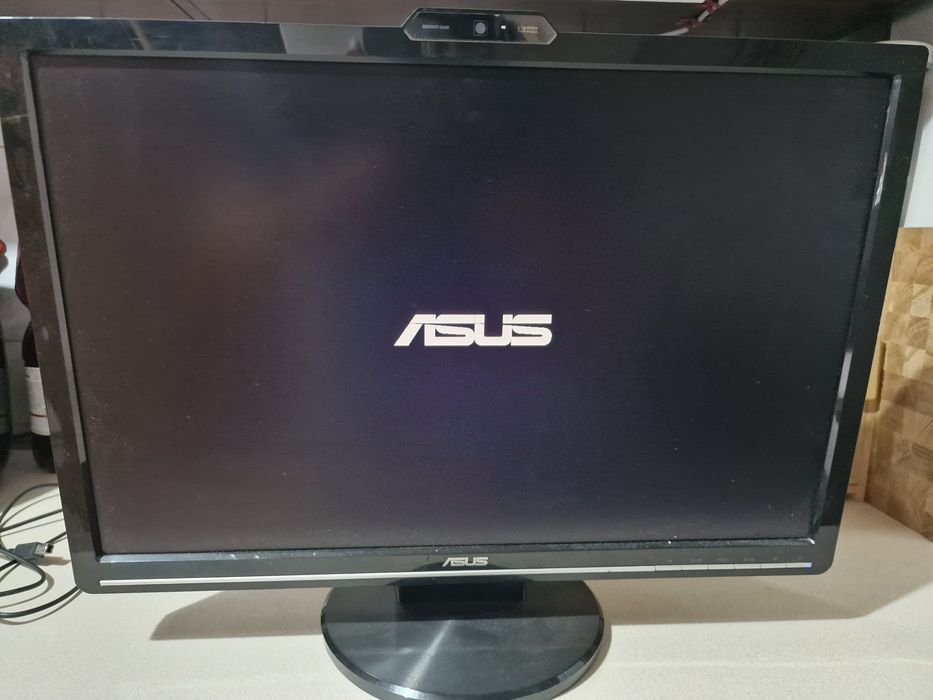 Monitor ASUS VK222S 22" z wbudowaną kamerą – W pełni sprawny + Kable