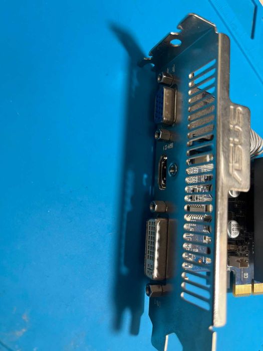 Видеокарта Geforce 512mb