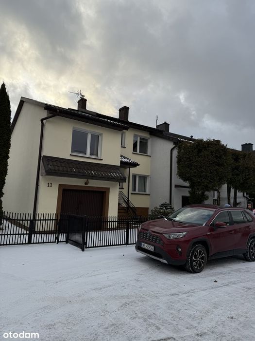 Przestronny dom szeregowy, idealny dla rodziny