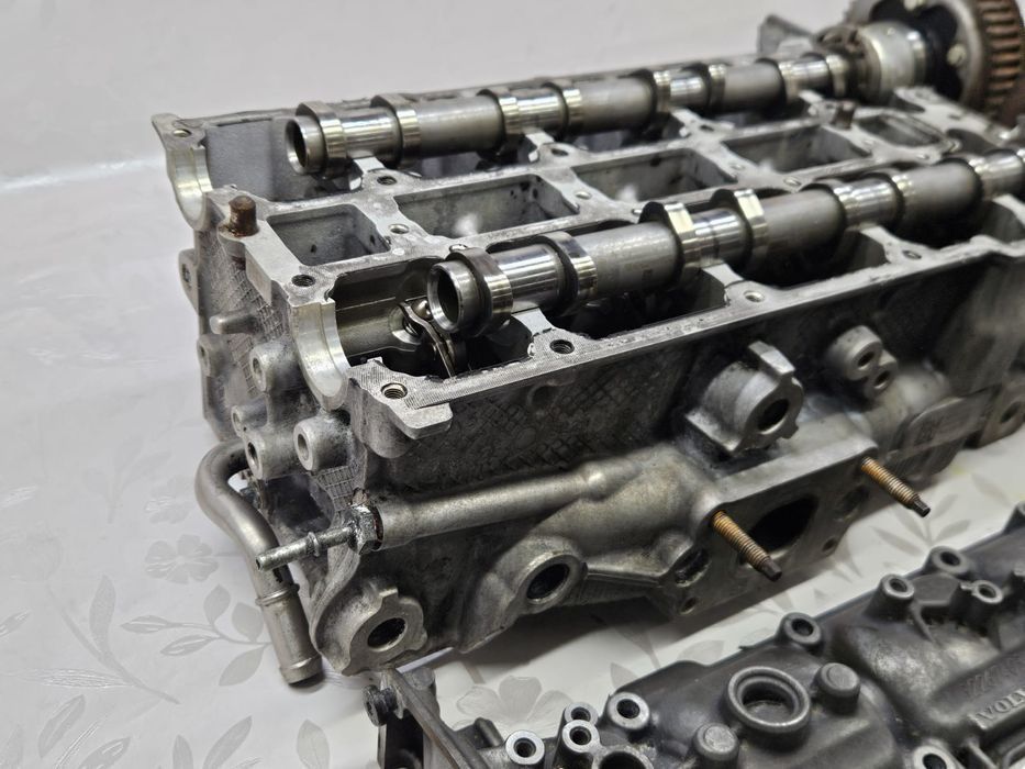 Głowica silnika Volvo S60 B420T2 2.0 T VAD701 P⁠3⁠2⁠2⁠9⁠8⁠9⁠1⁠9 NOWE