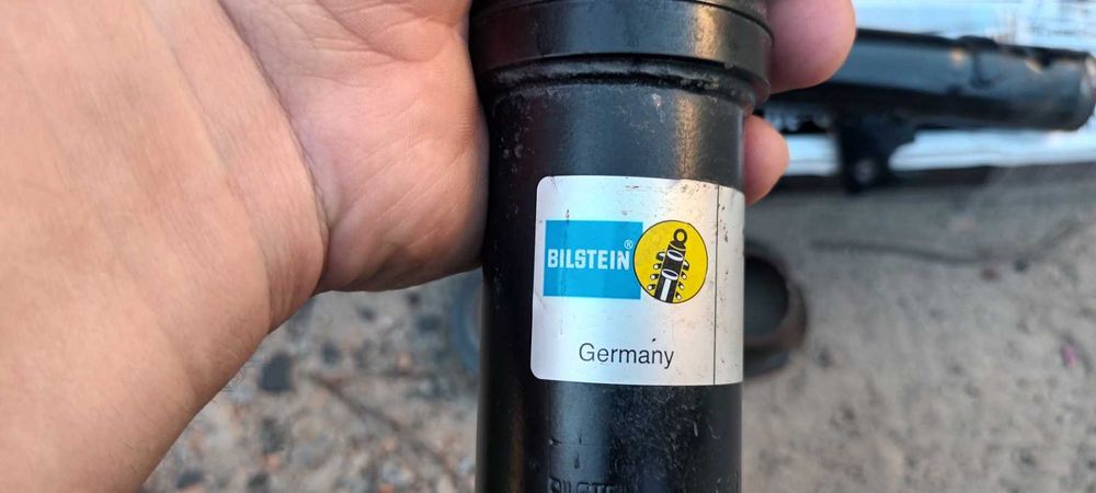 Передние амортизаторы Мазда 6 2002-2007 Bilstein