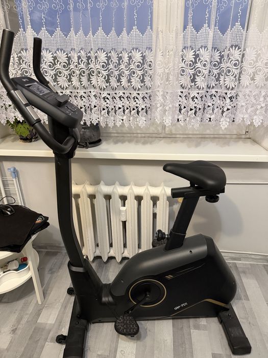 Rower stacjonarny elektromagnetyczny