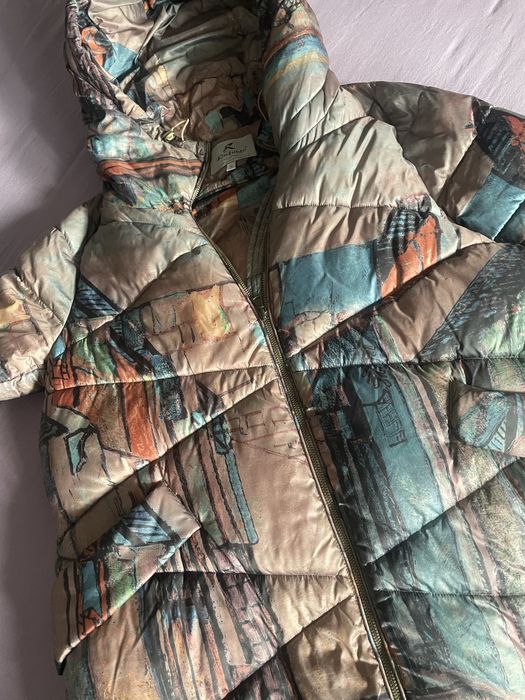 Стильний пуховик  Rufuete