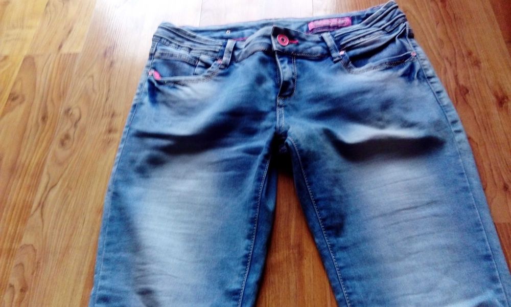 Spodnie damskie jeans size 40/42 Nowe