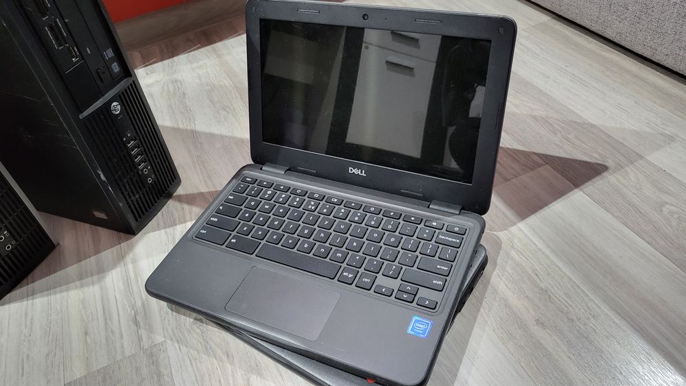 Zestaw komputerów hp compaq 8200 elite 4300 pro chromebook