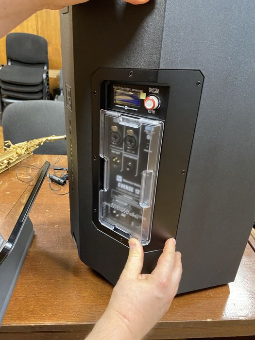 Electro voice EVERSE 8 12 Акумуляторна акустична система