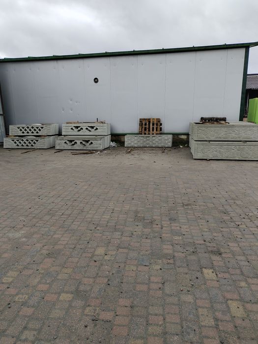 Бетонні кільця,кришки ; шлакоблоки; бетонні плоти;металопрофіль