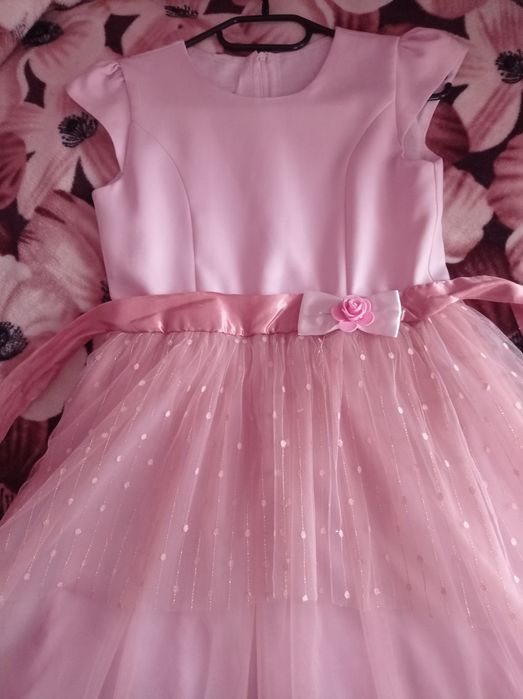 Sukienka w rozmiarze 158