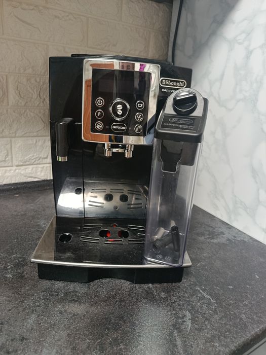 Кава машина DeLonghi cappuccino