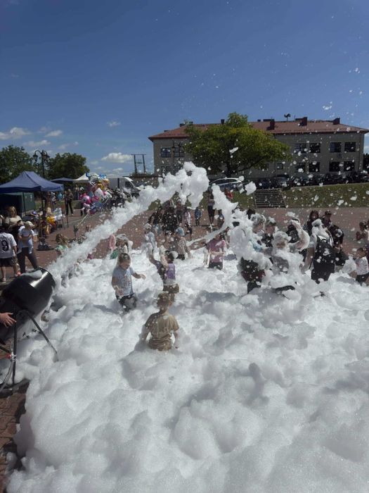 Wynajem zjeżdżalni dmuchanych/Piana Party/Krowa do dojenia