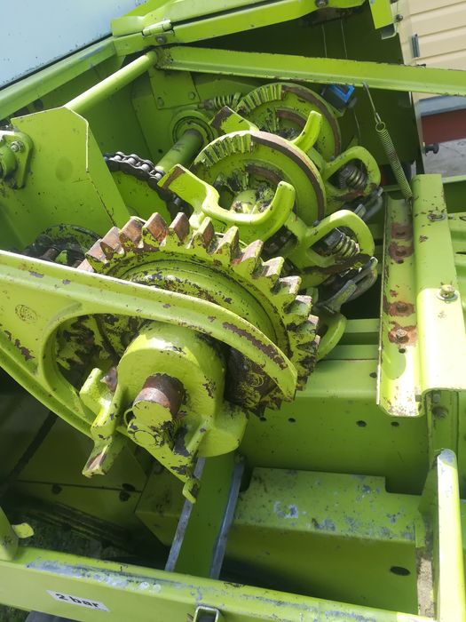 Прес подборщик Claas markant 41