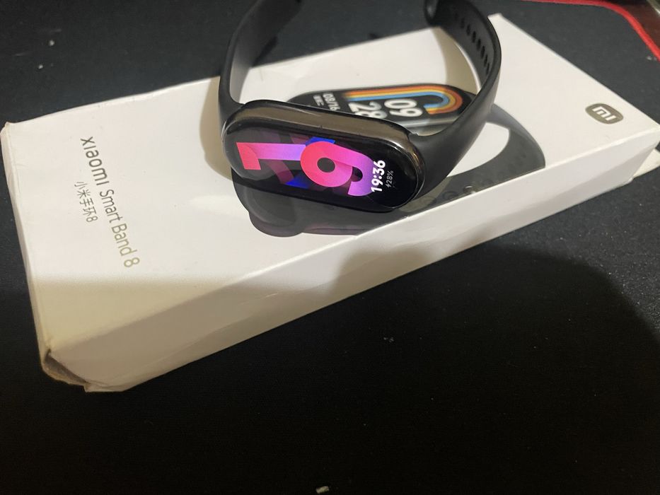 Xiaomi mi band 8