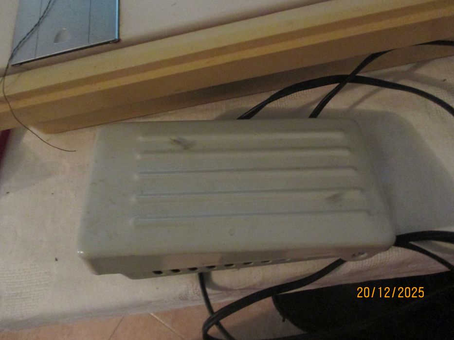 Máquina de costura elétrica Singer