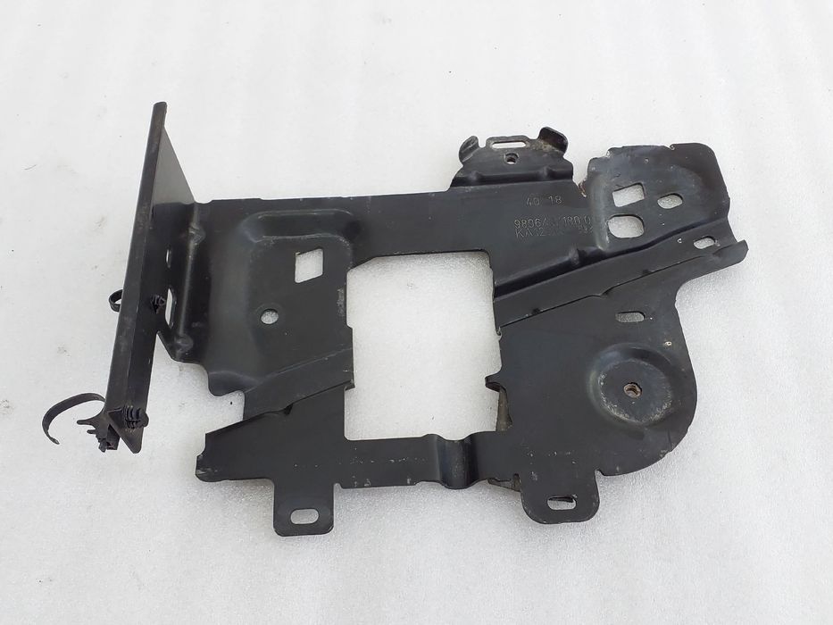 Base / caixa da bateria CITROËN C3 III (SX)