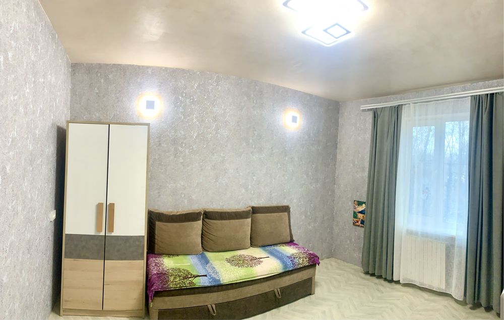 Здам частину будинку з окремим входом та двором вул. Робоча