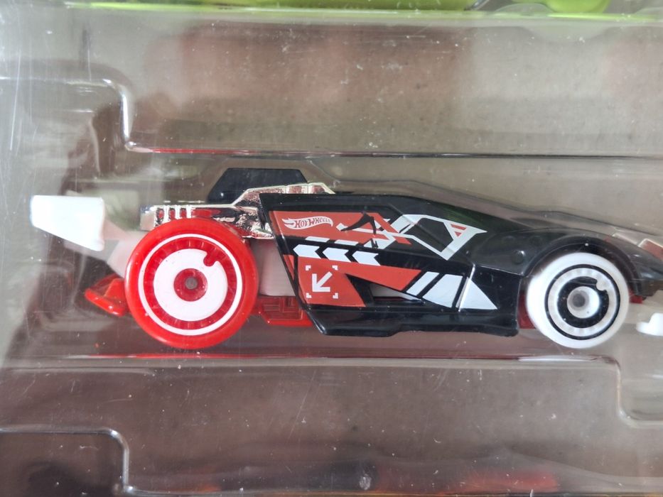 Samochodziki Hot Wheels 5 sztuk nowe