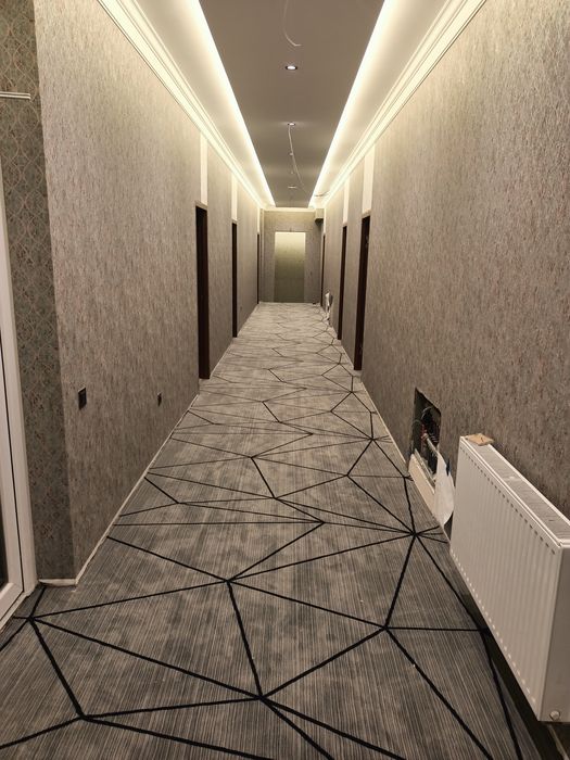 Монтаж напольних покриттів