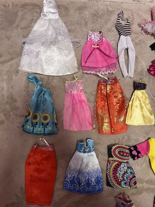 Лот одягу для барбі