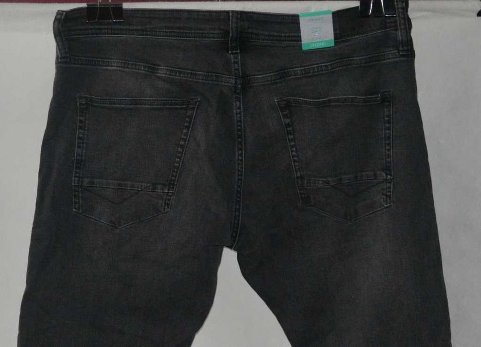 Proste jeansy Esprit 36/32 organic
