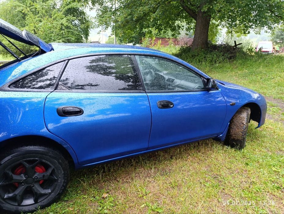 Продам мазду 323 ф