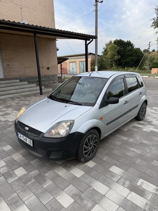 Продам Ford Fiesta 4 ГБО РОБОТ