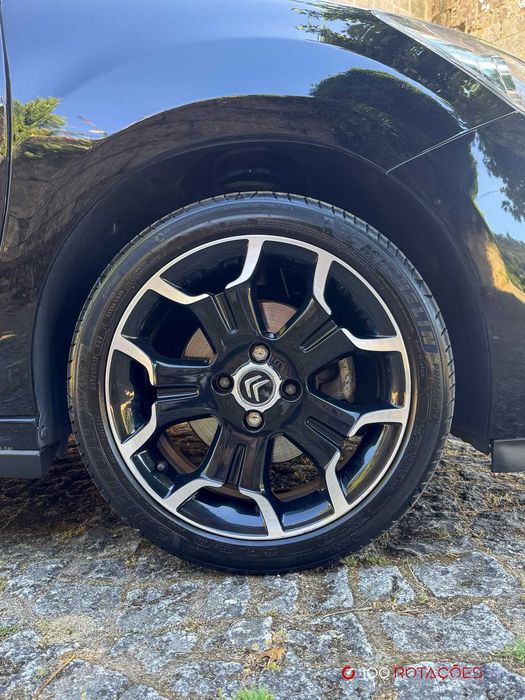 Citroen DS3 1.6 Thp SportChic - Desde 139Eur/ mês