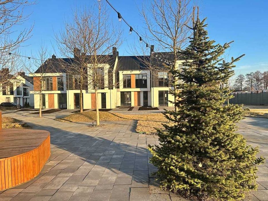 Продаж сучасного таунхауса в Ірпені (р-н.Стоянка). Котедже містечко Loft Attair