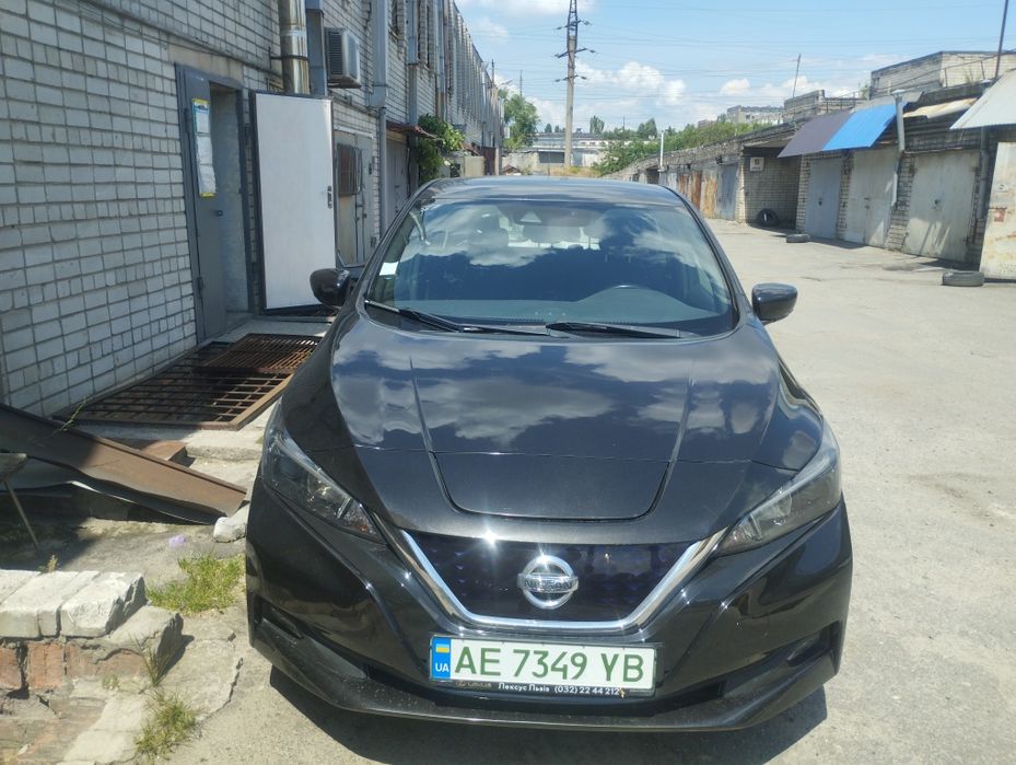 Nissn Leaf 2019 сох 98 пробег 68 тысяч. Батарея 40 кВт