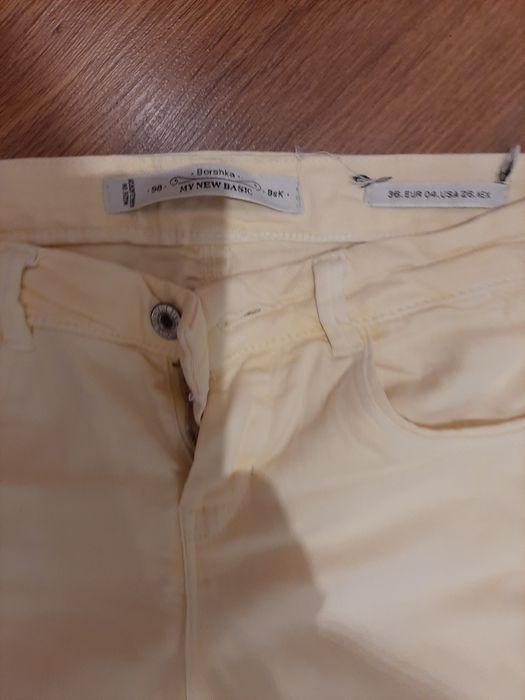 Spodnie kolor cytryna