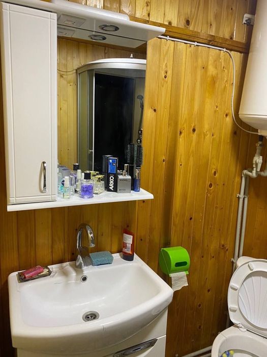 Здається будинок в Карпатах