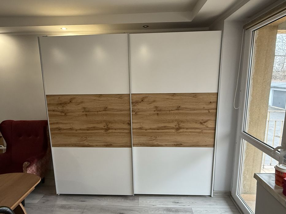 Komplet meblowy szafa i komoda