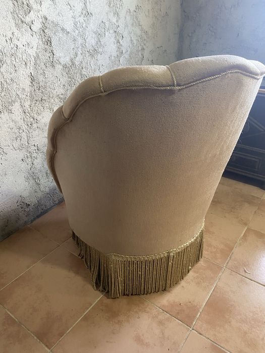 Sofá “Senhorinha” Castanho