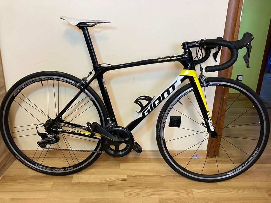 Giant Advanced Rower Szosowy
Rozmiar: M (173-183)
Rama: K