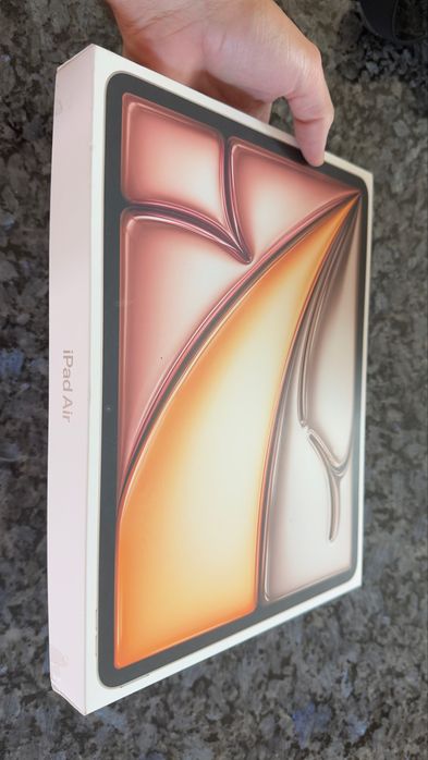 Apple iPad Air 2025 13" M3 256GB | Como Novo | Garantia