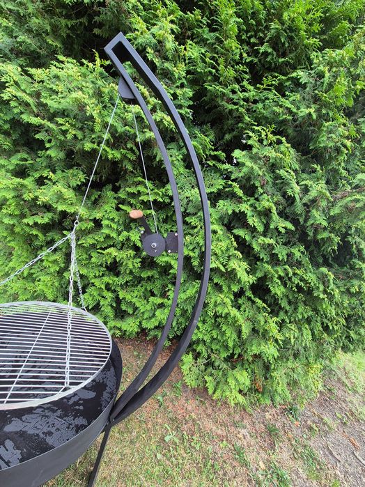 Grill Ogrodowy z paleniskiem