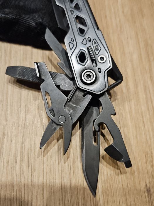 Multitool Gerber Truss- używany