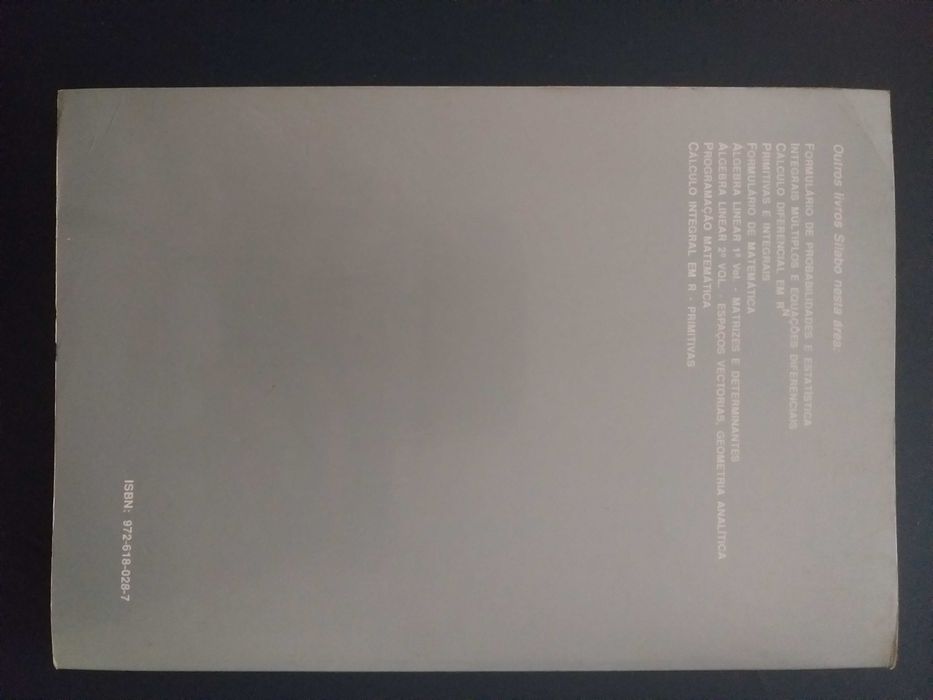Livro "Estatística – Exercícios – Vol. 2" de António Robalo