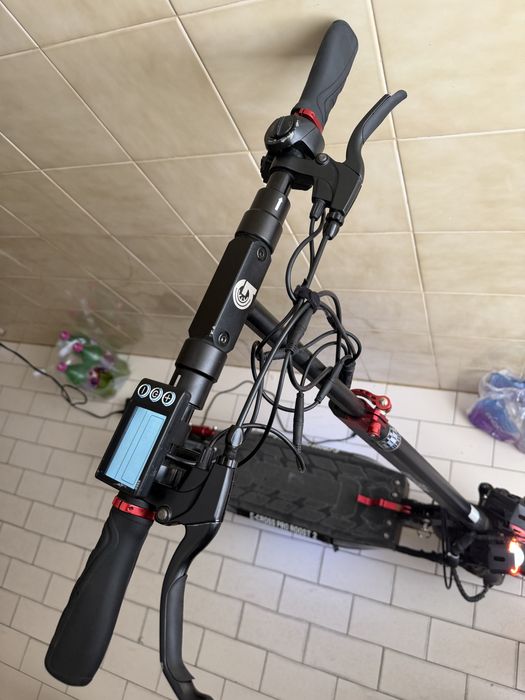 Trotinete eletrica  Urbanglide E-Cross Pro Boost 2 - 2X800W