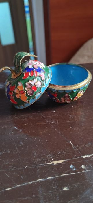Шкатулка Клуазоне "Золотое яблоко".