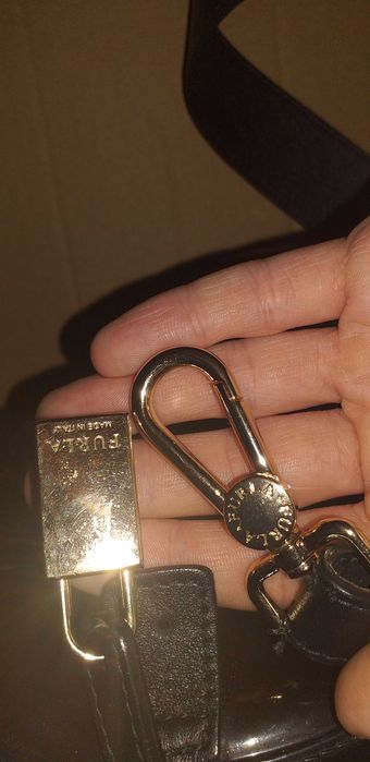 torebka kuferek Furla Candy czarna ze panterką i skórzanymi rączkami