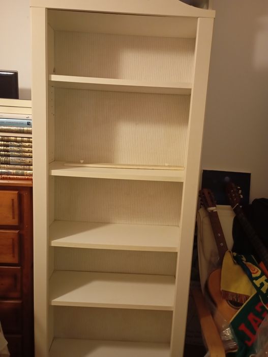 2 Estantes IKEA brancas, cada 75€