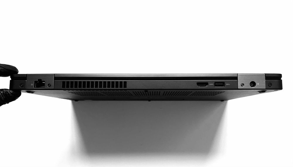 Ігровий Dell Latitude 5590, FHD, ips, i7, Ram 16Gb, SSD 512Gb