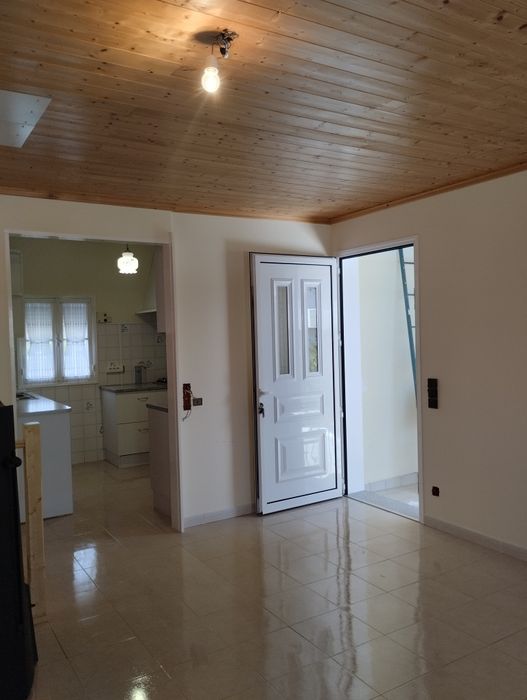 Casa para alugar  T3 com terreno e garagem