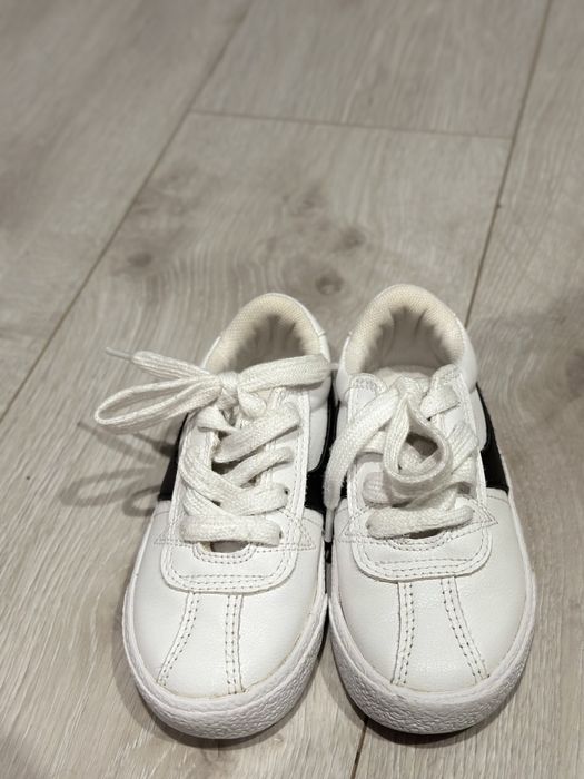 Кеди білі для хлопчика