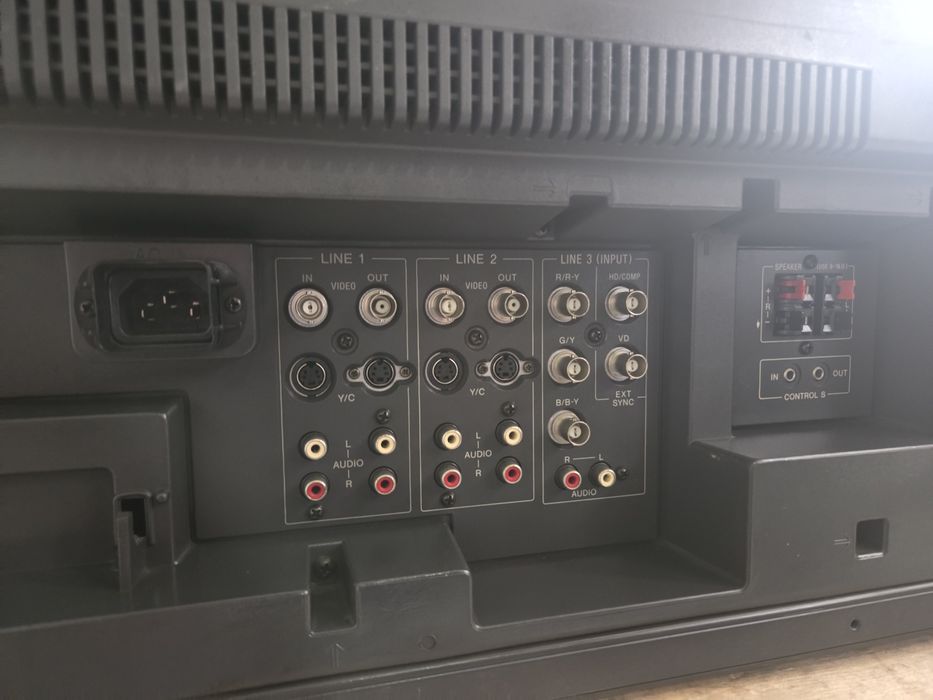 Monitor profissional SONY PVM-2950QM